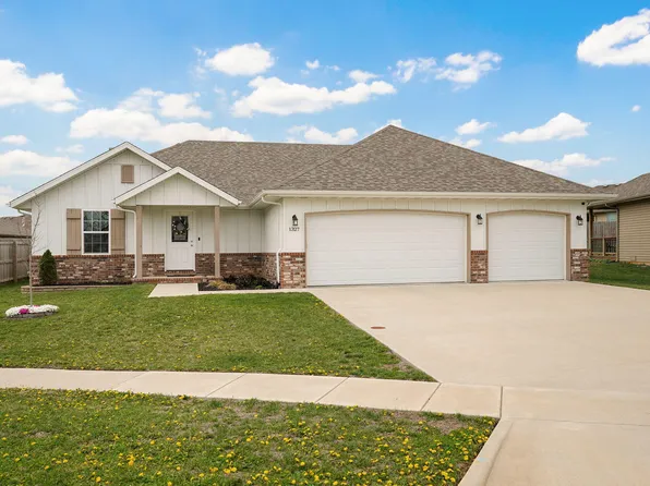 1327 S Tanner Avenue, Springfield, MO 65802