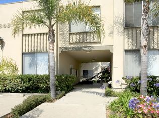 Gorgeous 1 Bedroom Apartment in Crown Point with Parking, San Diego, CA 92109