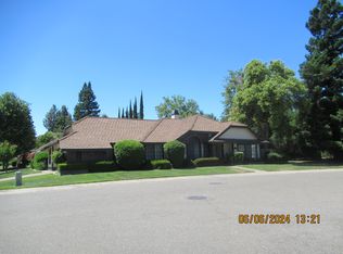 2252 Fort Point Dr, Gold River, CA 95670