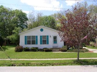 1944 Olympic St, Cuyahoga Falls, OH 44221