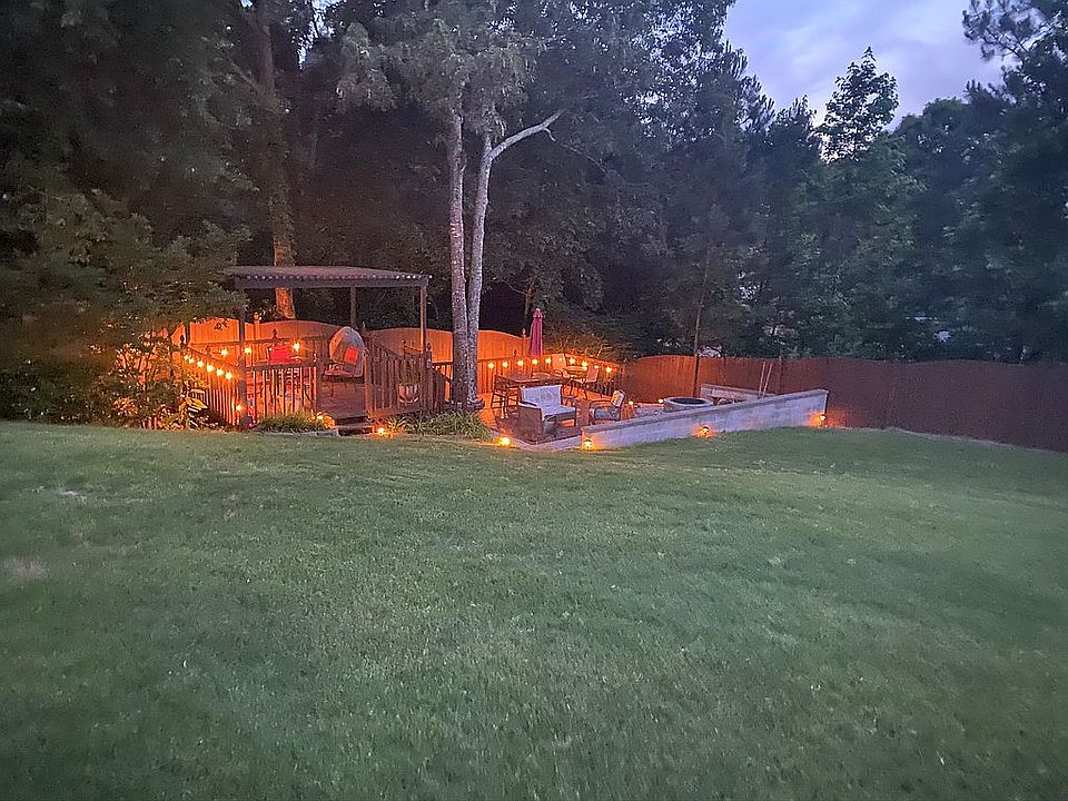 2nd image of 3555 Willow Tree Cir