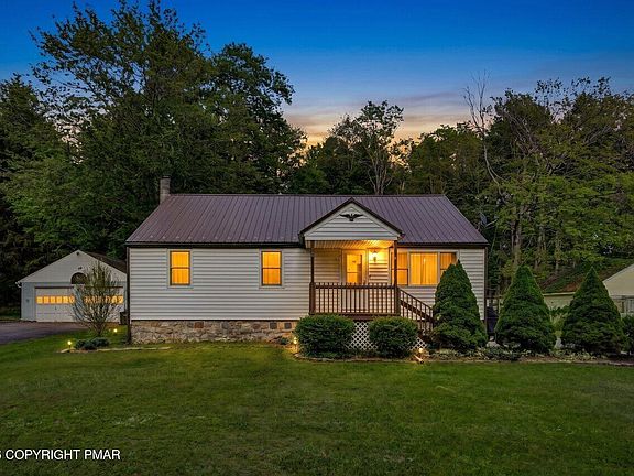 2nd image of 1118 Pope Rd