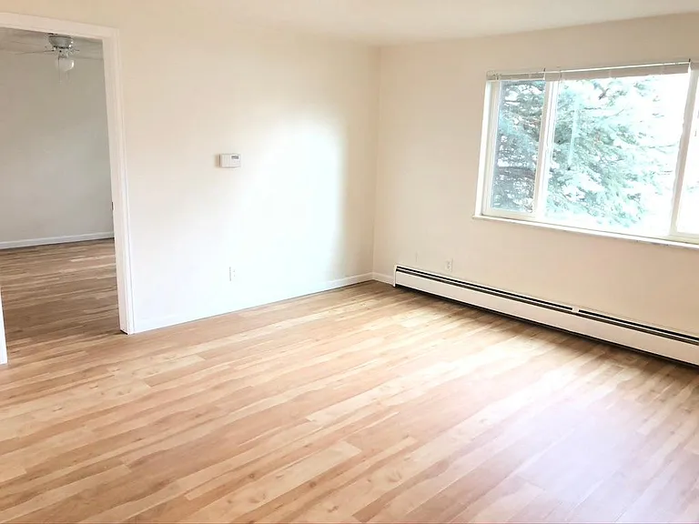 713 Collyer St #B — Photo 1