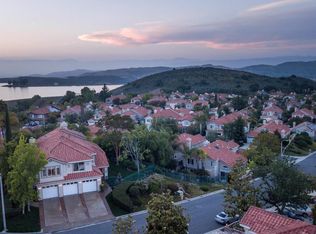 377 Cliffhollow Ct, Simi Valley, CA 93065