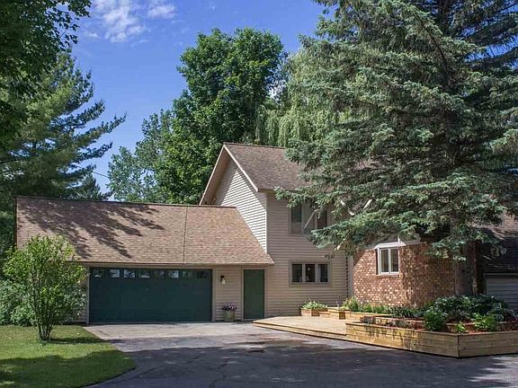 3rd image of 419 Finehout Dr