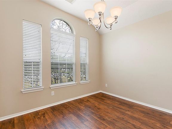 4th image of 2514 Sandvalley Way