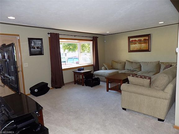 3rd image of 4228 Ashland Ave