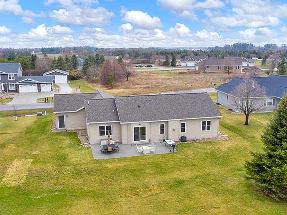 3rd image of 3770 Kohler Dr