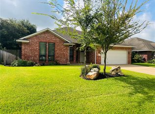 1202 Harrisonburg Ln, College Station, TX 77845