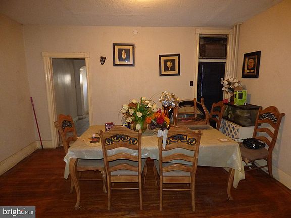 5th image of 130 N Edgewood St