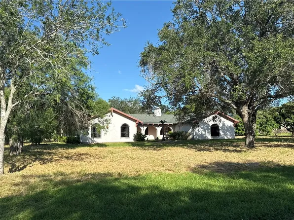 348 Anthony Ln, Kingsville, TX 78363