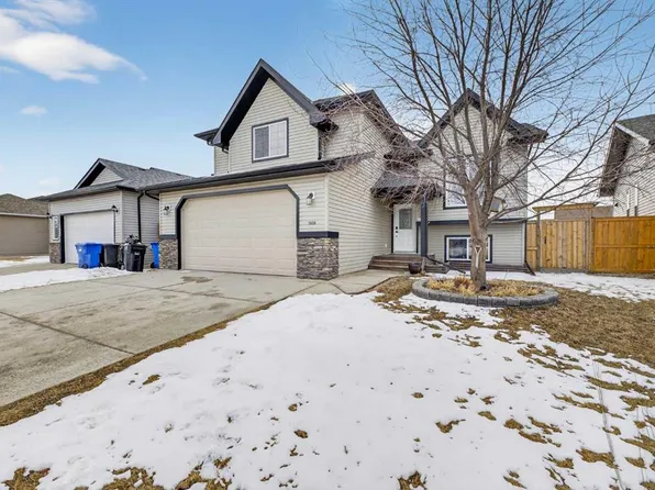 1533 N McAlpine St, Carstairs, AB T0M 0N0