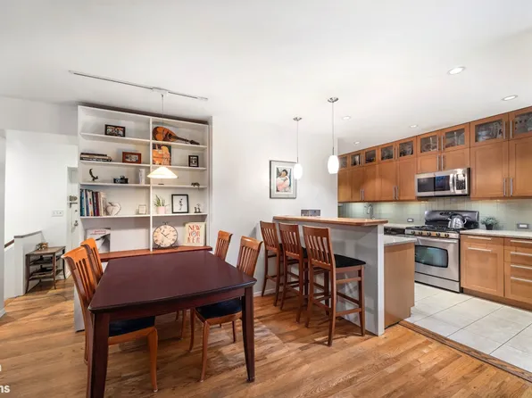 305 West 98th Street image 4 of 12