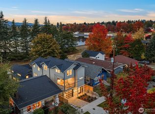 7045 16th Ave NE #B, Seattle, WA 98115