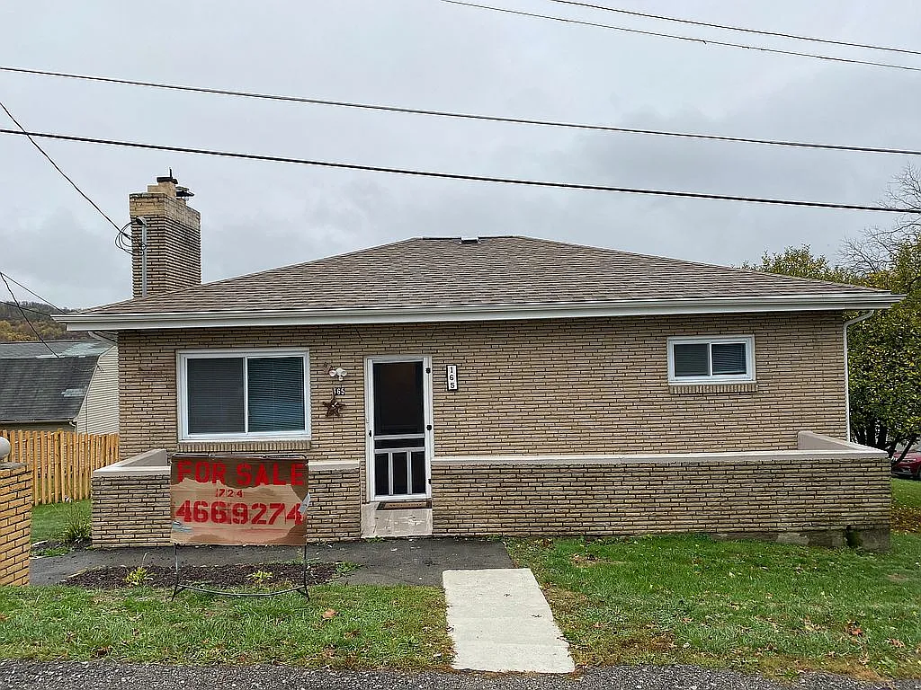 165 Marshall Ave photo 1