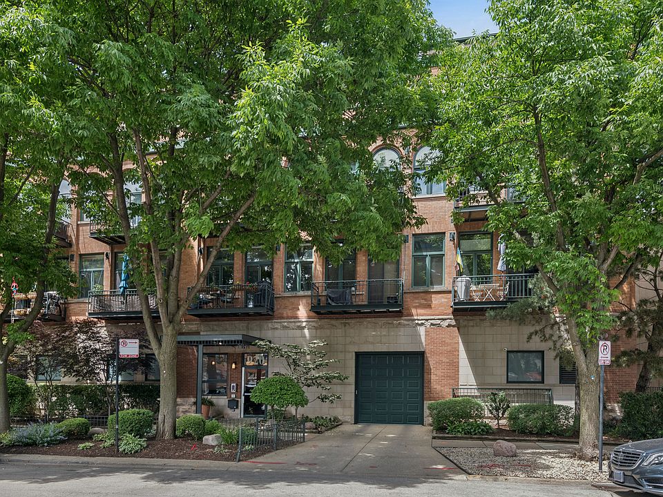 1st image of 920 W Sheridan Rd APT 308