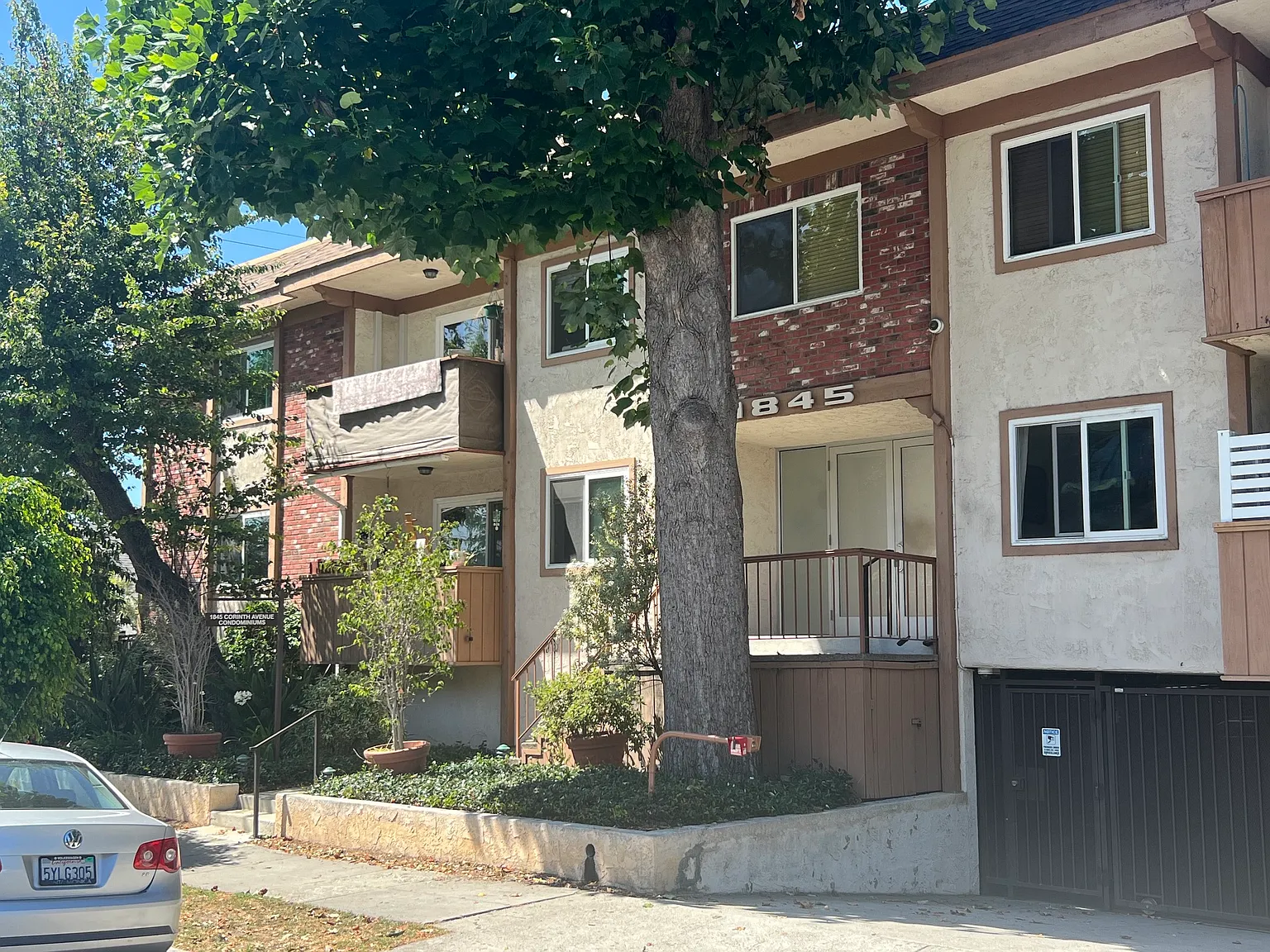 1 bed, 1085 sqft, $2,800 — Photo 1