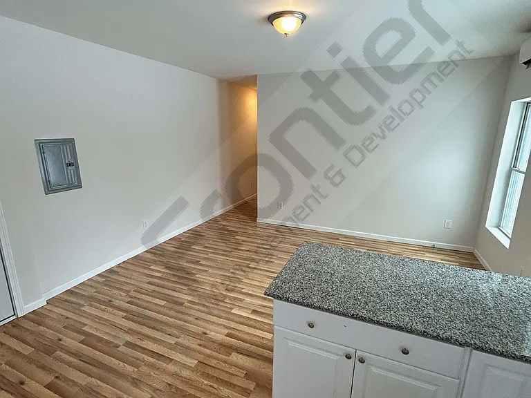 729 Monteagle St #1 — Photo 14
