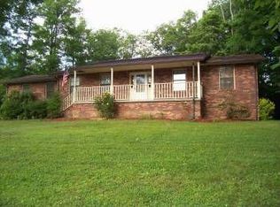 811 Floyd Ln, Sevierville, TN 37862