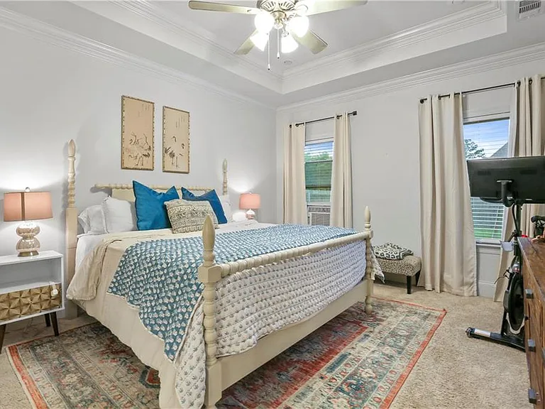 6020 Canary Dr — Photo 10