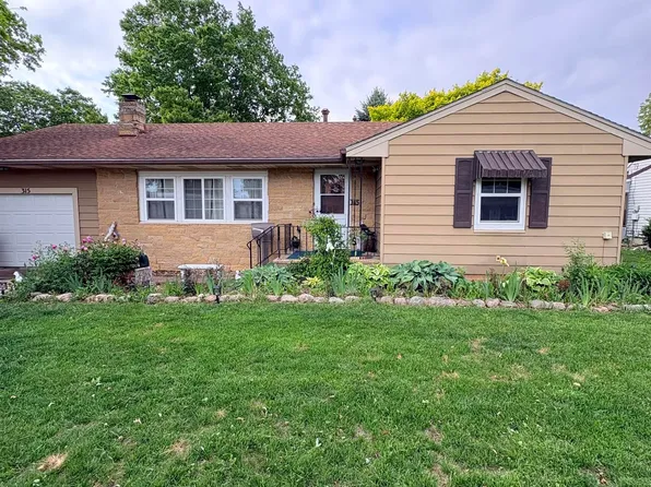 315 E 9th St, Storm Lake, IA 50588