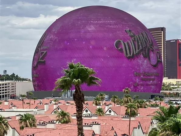1 Hughes Center Dr Unit 603, Las Vegas, NV 89169