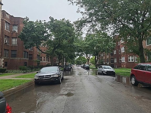 4th image of 6840 S Merrill Ave