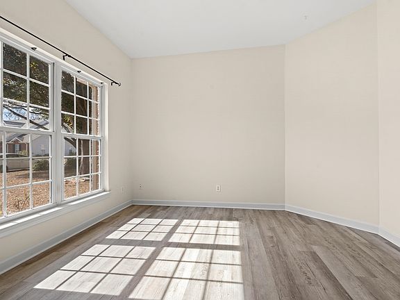 4th image of 4502 Firethorne Dr.