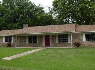 406 3rd St, Chandler, TX 75758