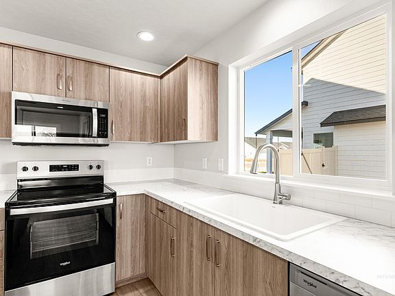 6th image of this home