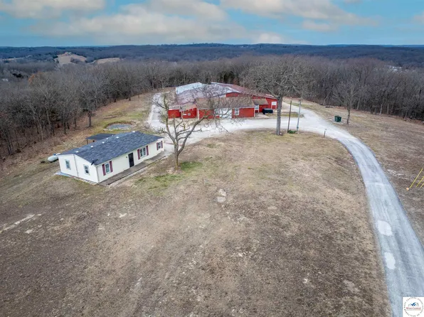 31769 83rd Hwy, Warsaw, MO 65355