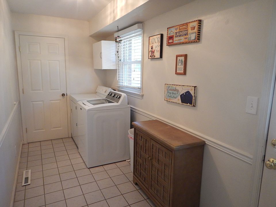 1st image of 1028 Cogliandro Dr