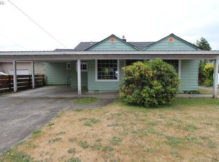 1025 W 11th St, Coquille, OR 97423