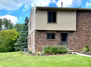 5401 Maple Rdg, Haslett, MI 48840