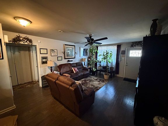 4th image of 3212 Barton Ave
