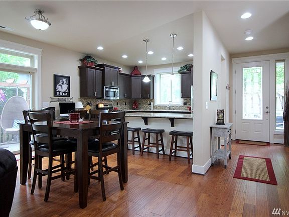 4th image of 1535 Bellerive Way SE