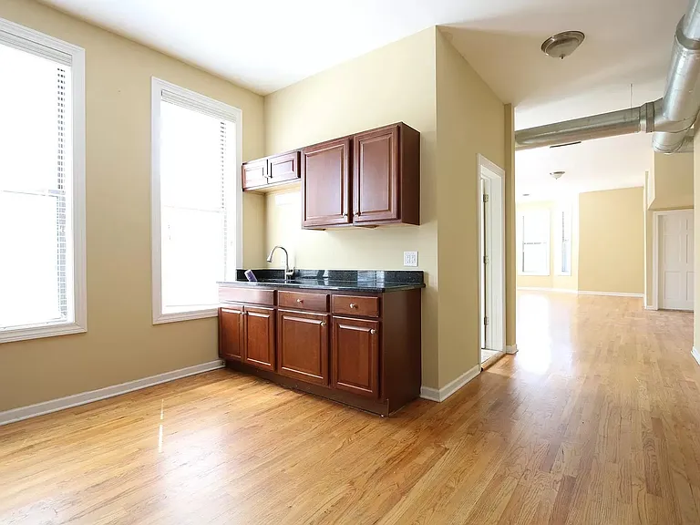 2234 W Taylor St #2-F — Photo 7