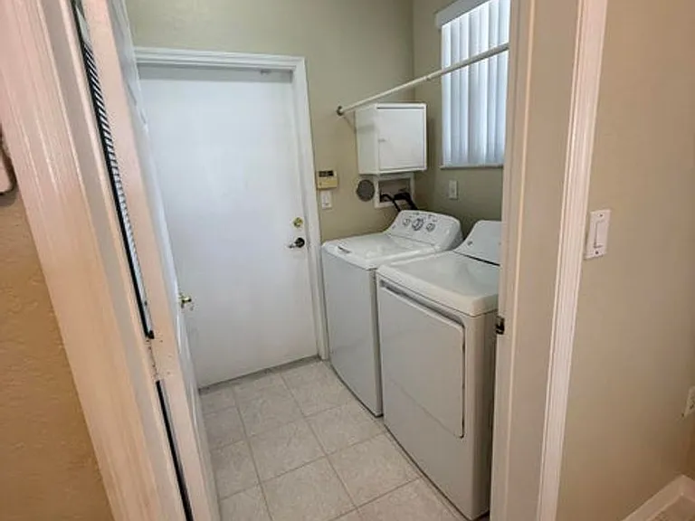 7651 S Aragon Blvd #1 — Photo 16