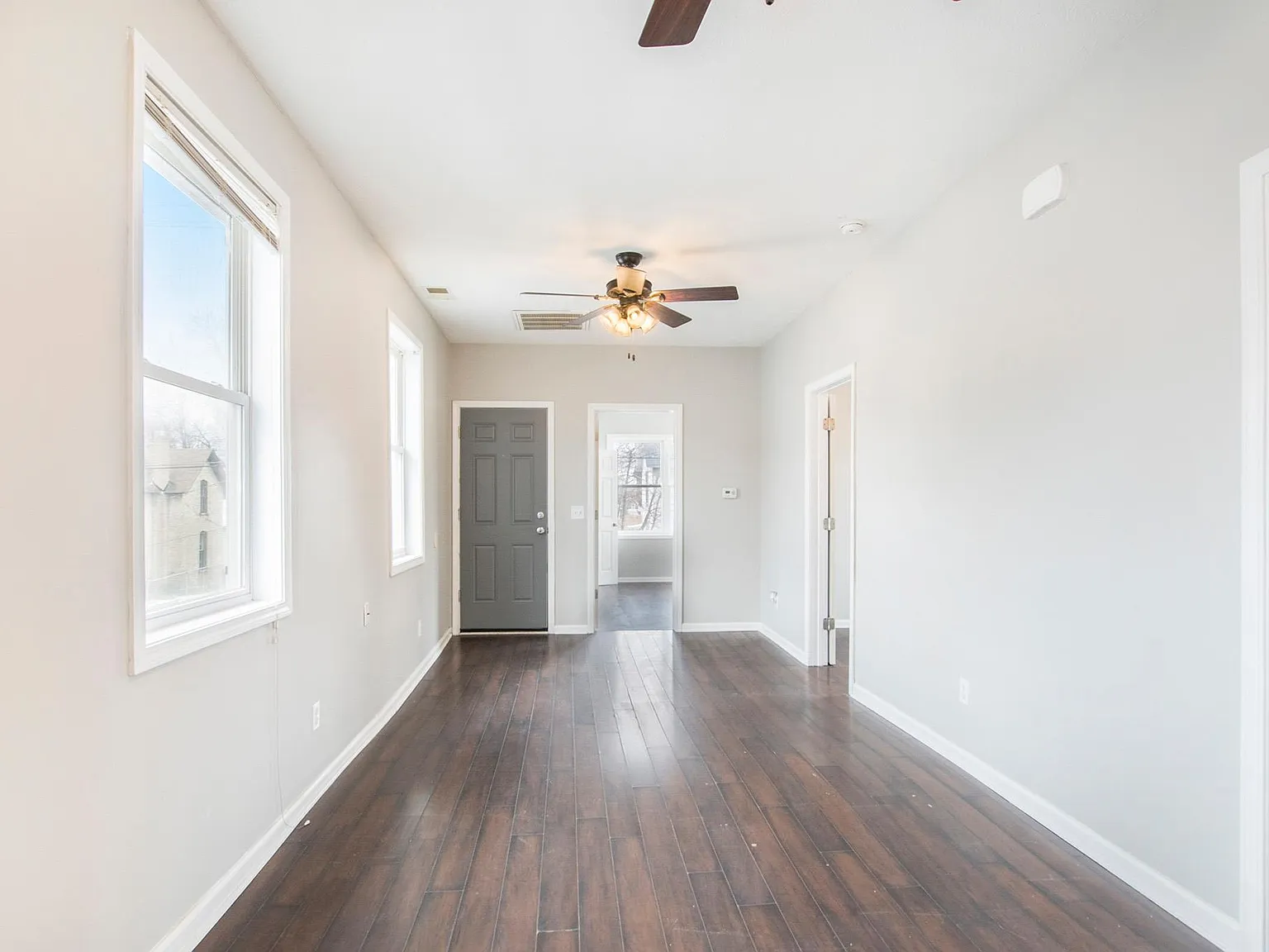 334 Indiana Ave SW — Photo 4