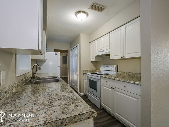 5th image of 1007 S Scott Ave