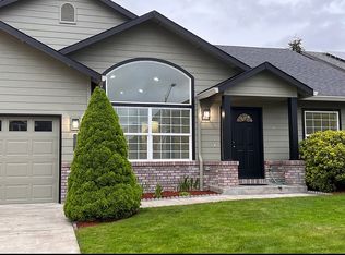 1024 Green Meadows Ave, Junction City, OR 97448