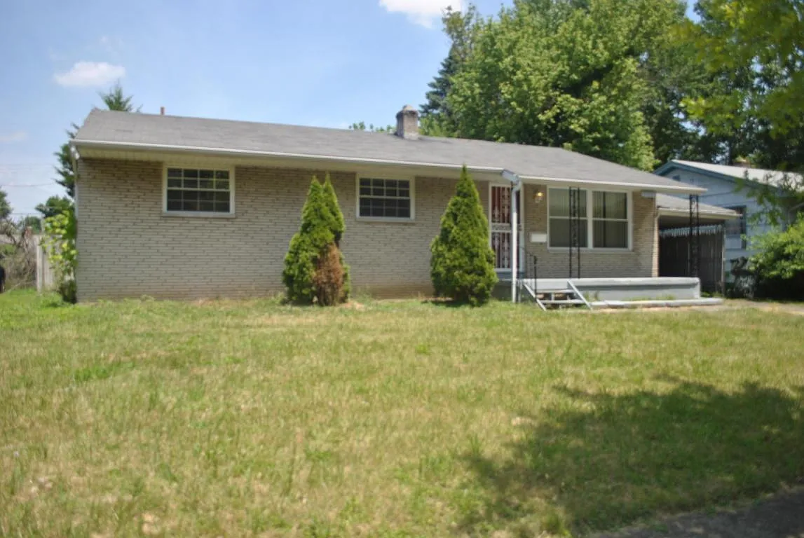 3562 Bolton Ave photo 1