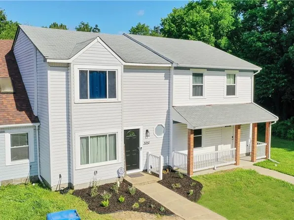 3251 Creekside Dr, Virginia Beach, VA 23453