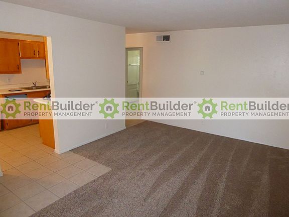 5th image of 205 Vassar Dr SE APT 3