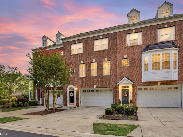 205 Galewood Dr, Edgewater, MD 21037