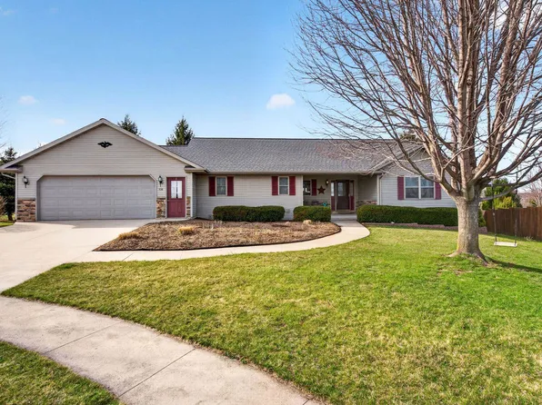 106 Parkview Dr, Eden, WI 53019