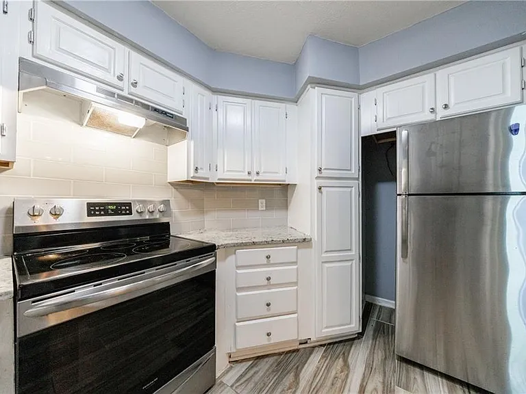 27306 Plantation Dr NE #306 — Photo 37