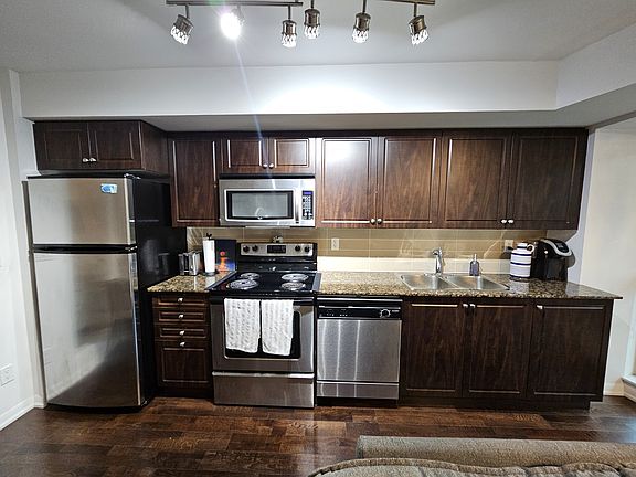 3rd image of 209 Fort York Blvd #469