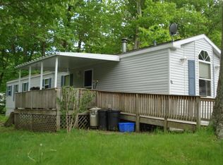 25 Pacemaker Ave, Norwich, CT 06360