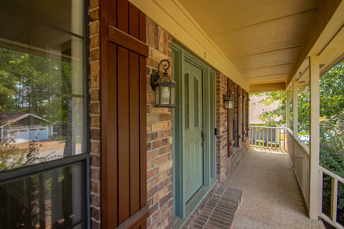 4 bed, 2109 sqft, $2,500 — Photo 4